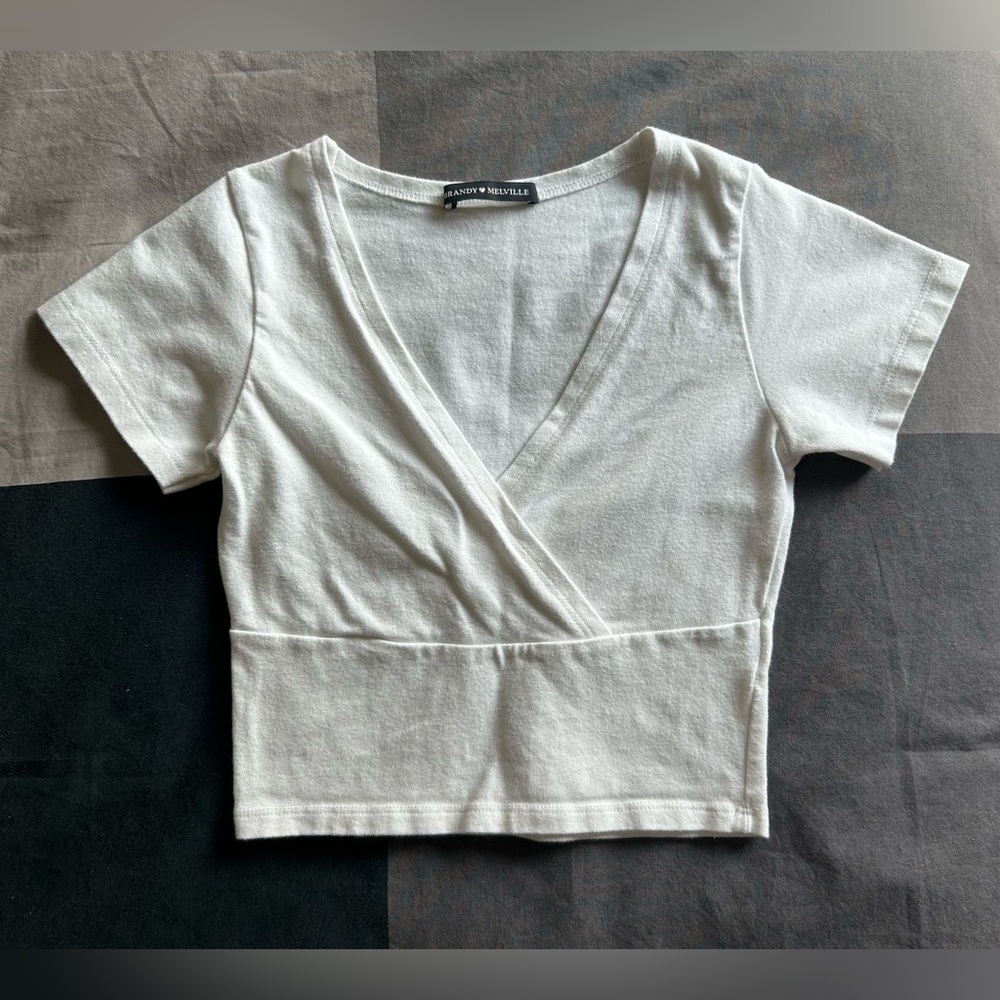Brandy Melville Cropped Tee